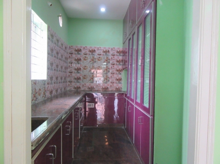 5) Li Id : 166 - Kitchen.JPG